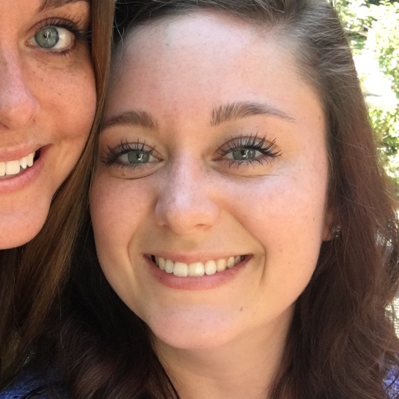 Meet your Posher, Hallie - Picture 1 of 1